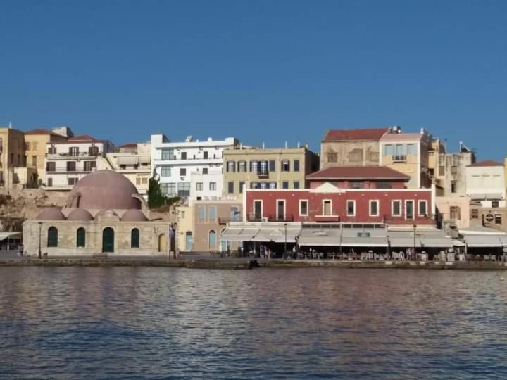 Marinos Suites Chrissi Akti Chania Exterior foto