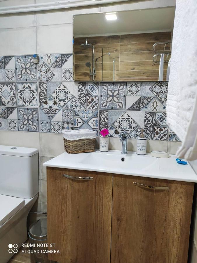 Marinos Suites Chrissi Akti Chania Exterior foto