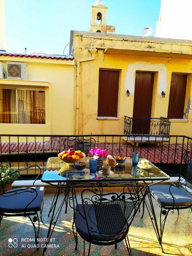 Marinos Suites Chrissi Akti Chania Exterior foto