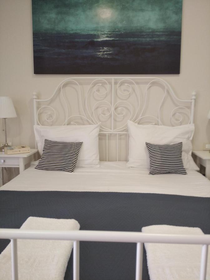 Marinos Suites Chrissi Akti Chania Exterior foto