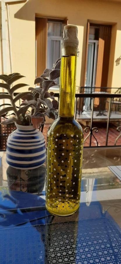 Marinos Suites Chrissi Akti Chania Exterior foto